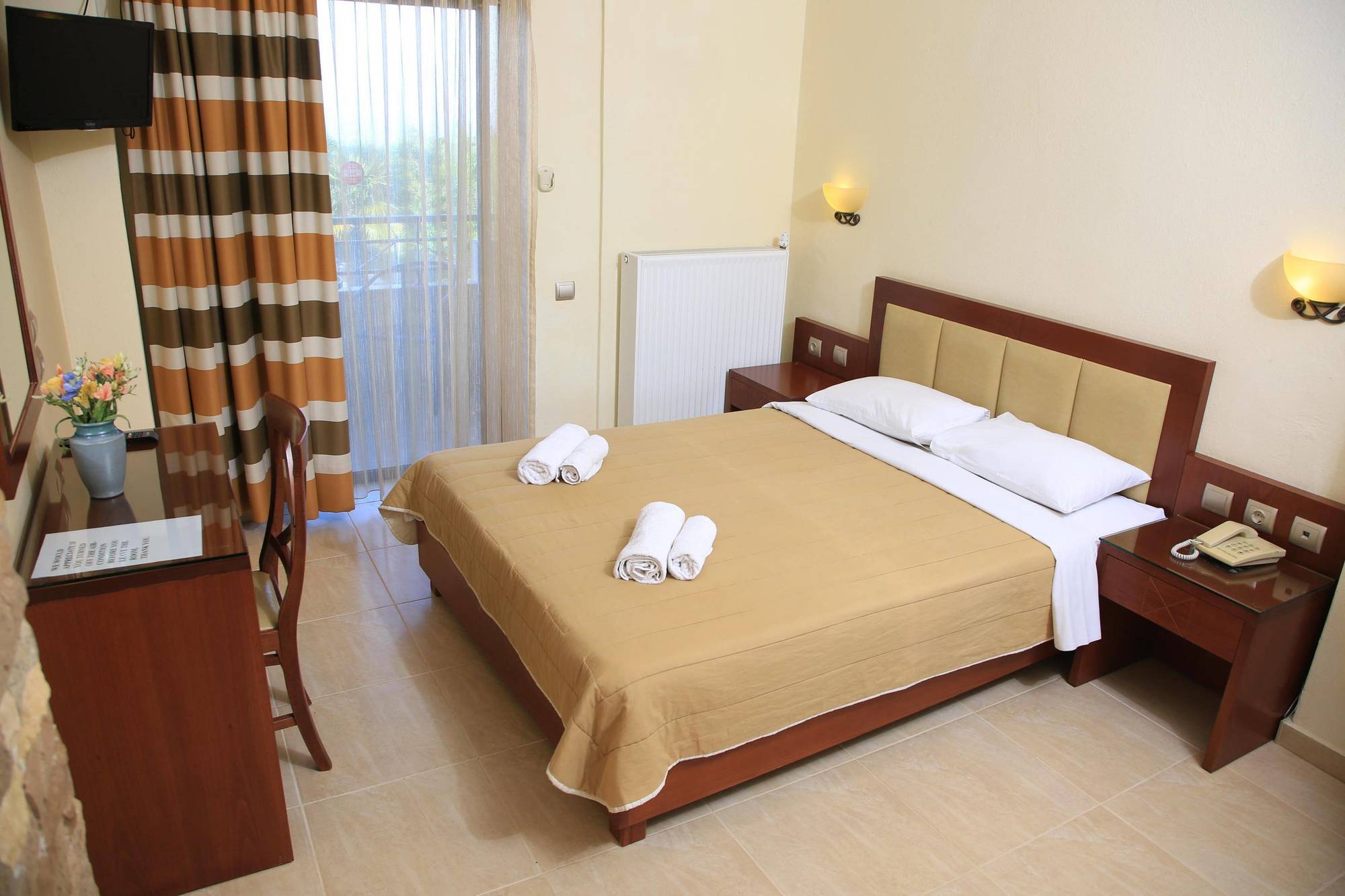 Hotel Zeus 阿菲托斯 外观 照片